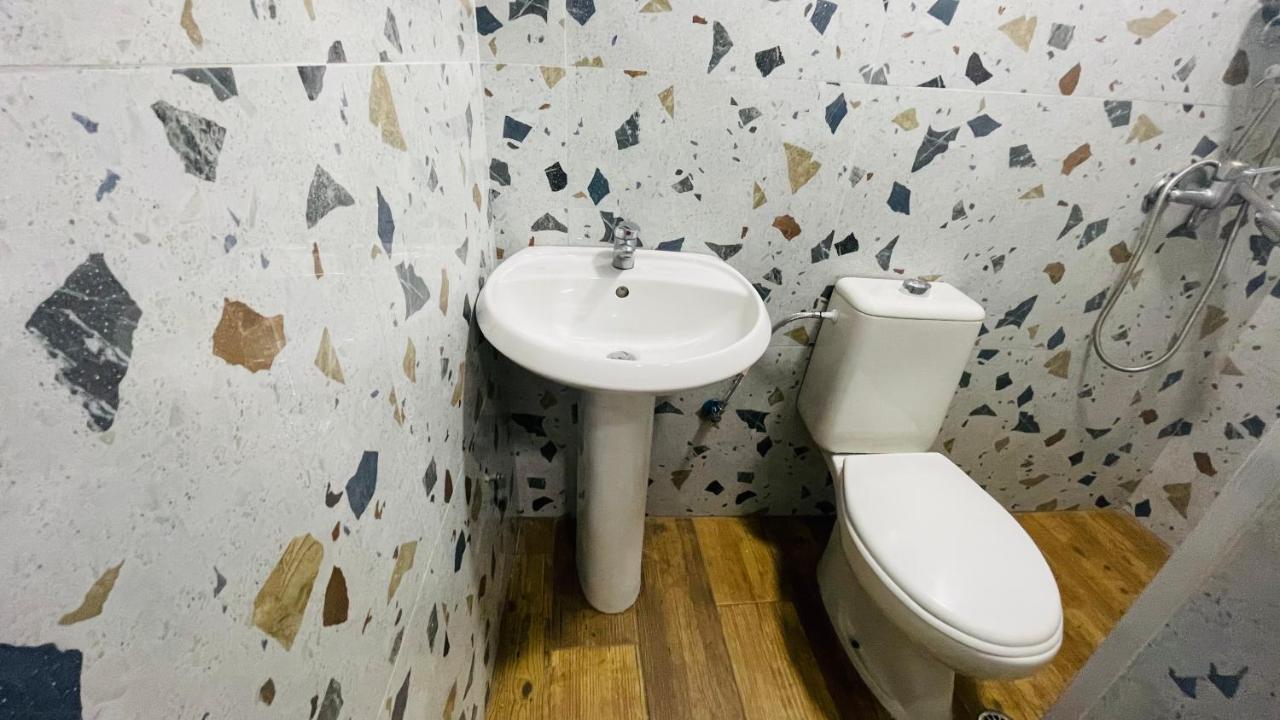 Hotel Drinos Tirana Extérieur photo