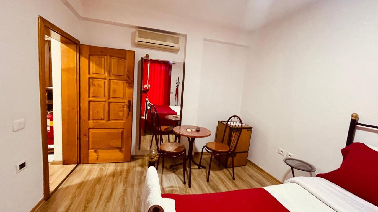 Hotel Drinos Tirana Extérieur photo